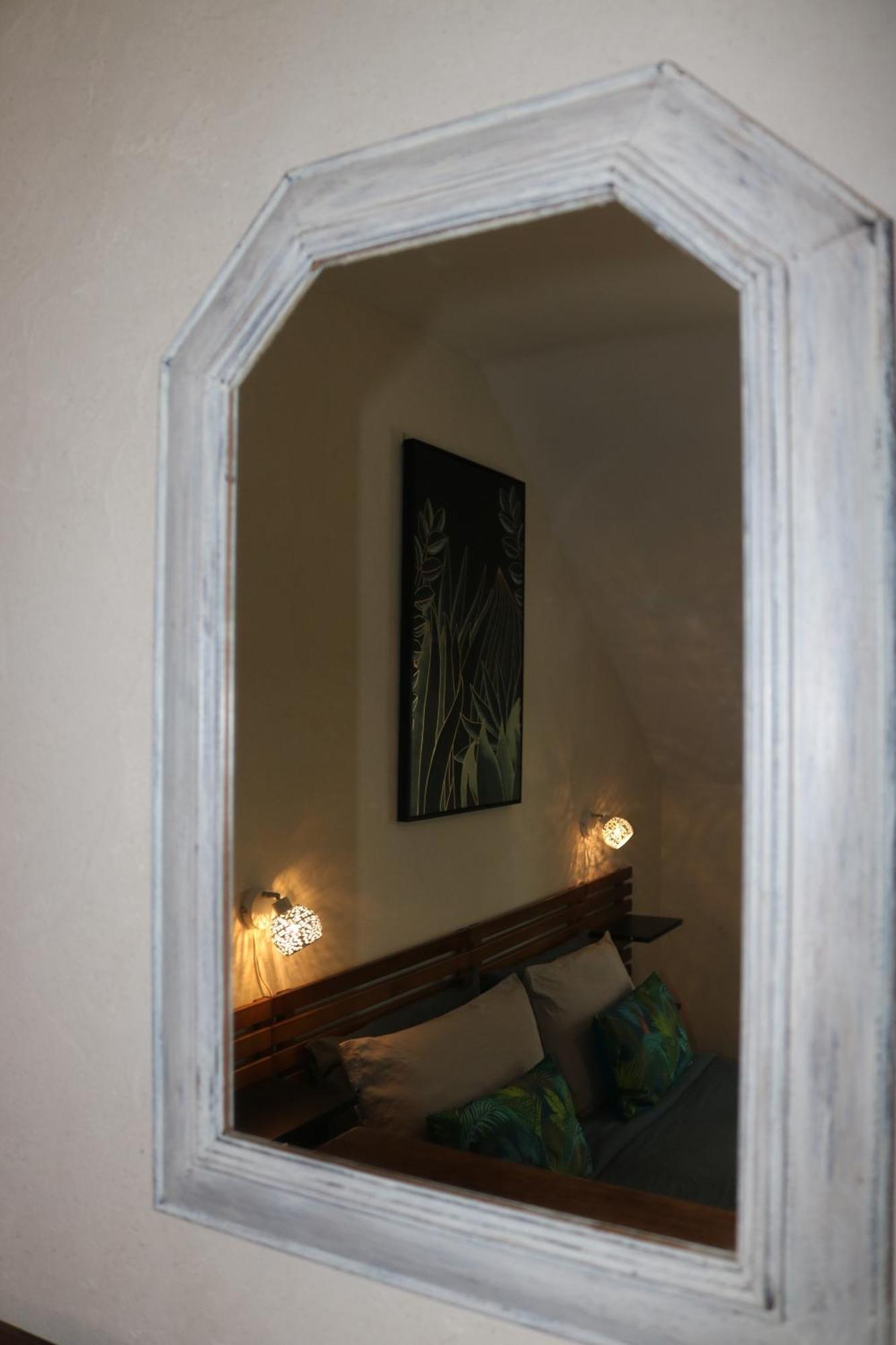 L'Autre Monde Chambres D'Hotes (Adults Only) Faverolles  Luaran gambar